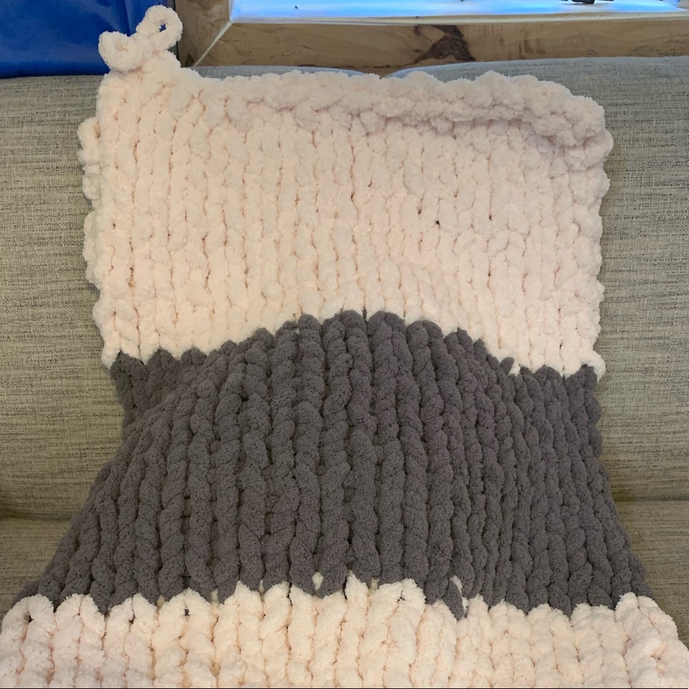 Homemade chunky baby blanket